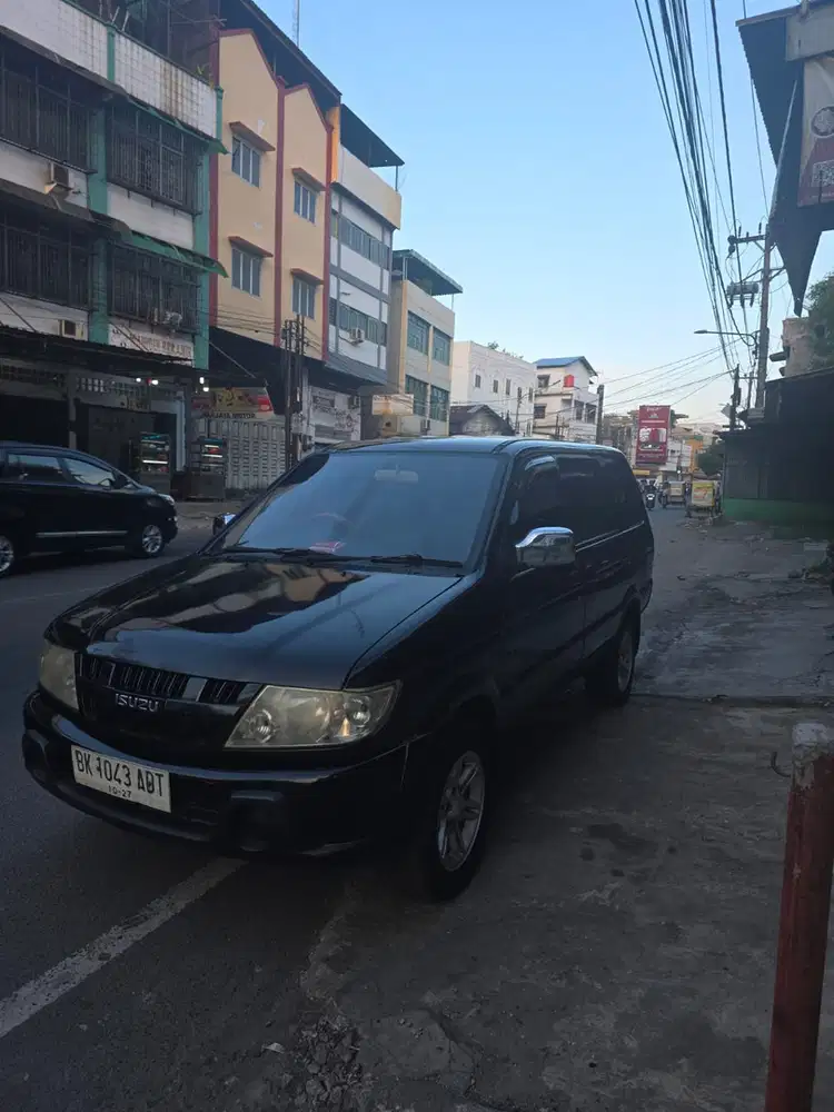 Isuzu Panther 2017 Bensin