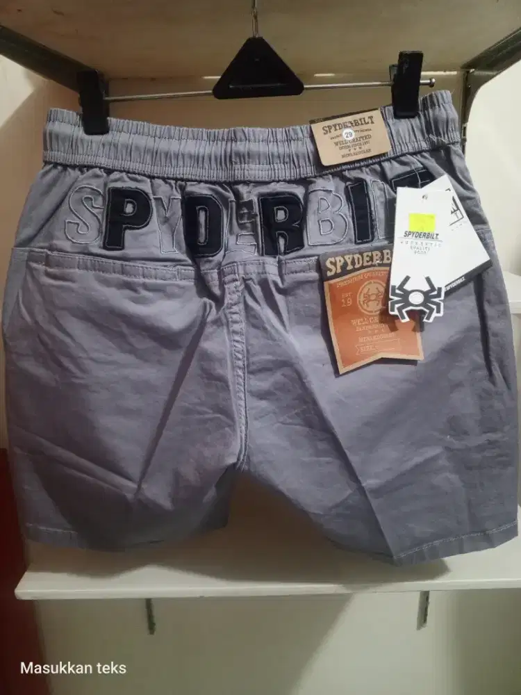 Celana Pendek Pria