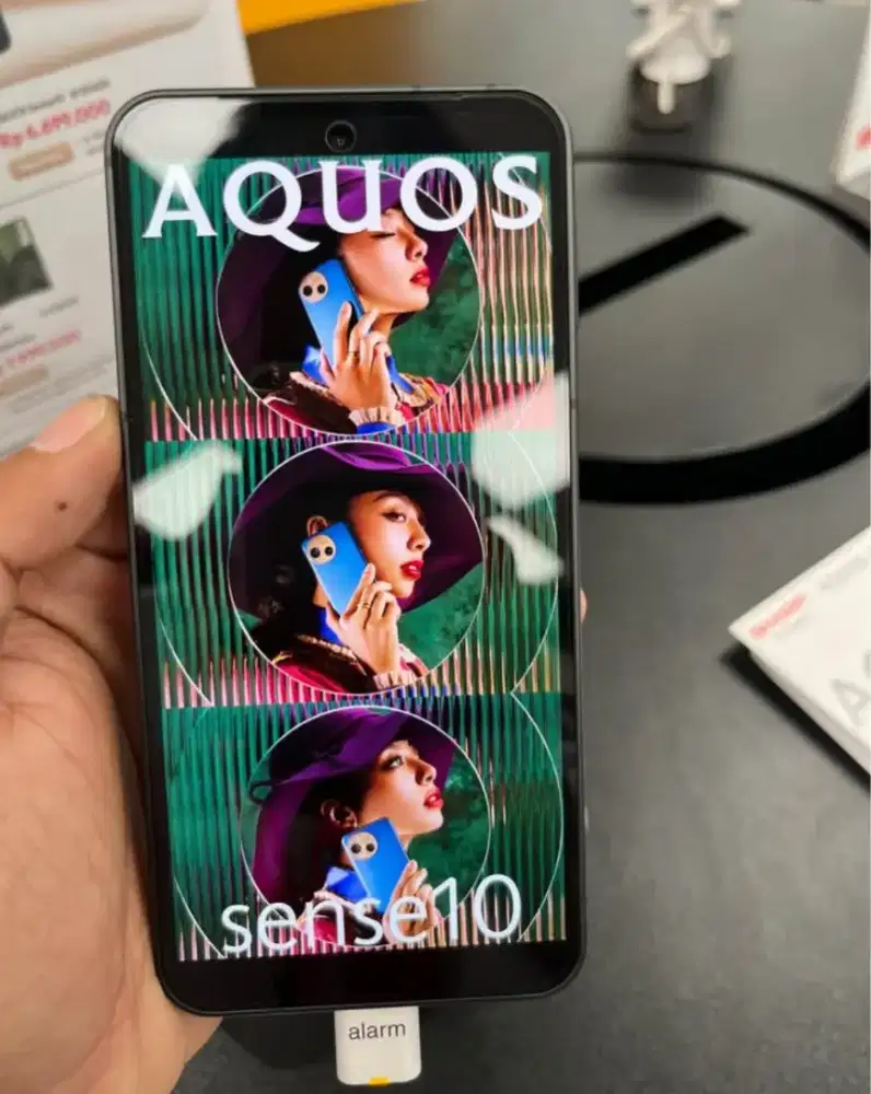 Sharp Aquos Sense 10 Smartphone