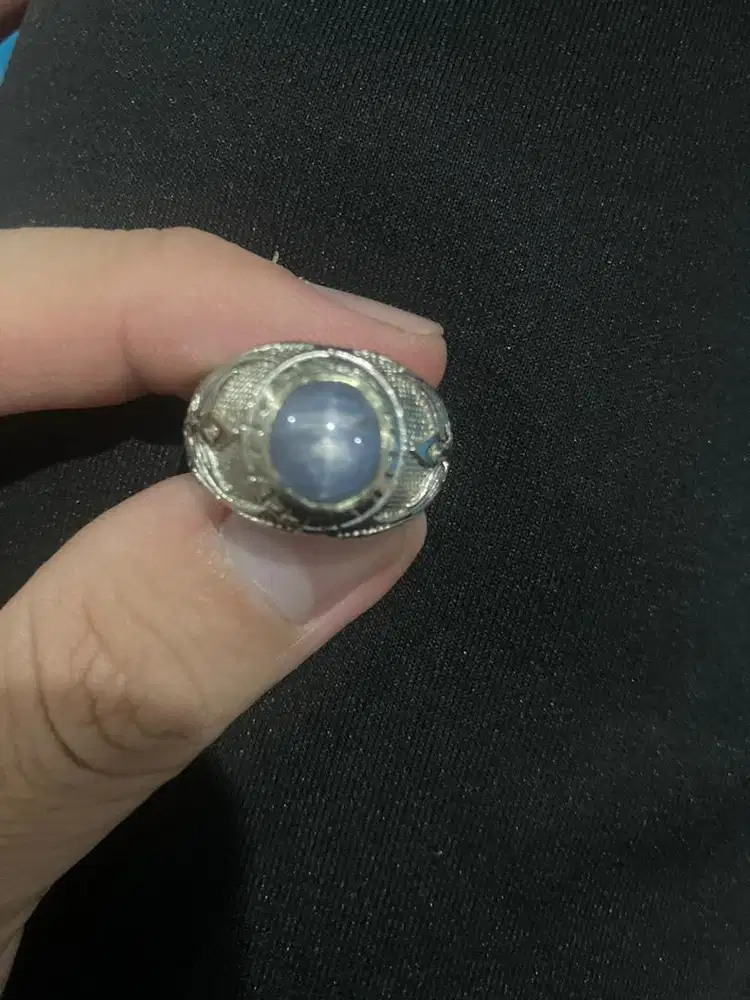 Natural blue sapphire