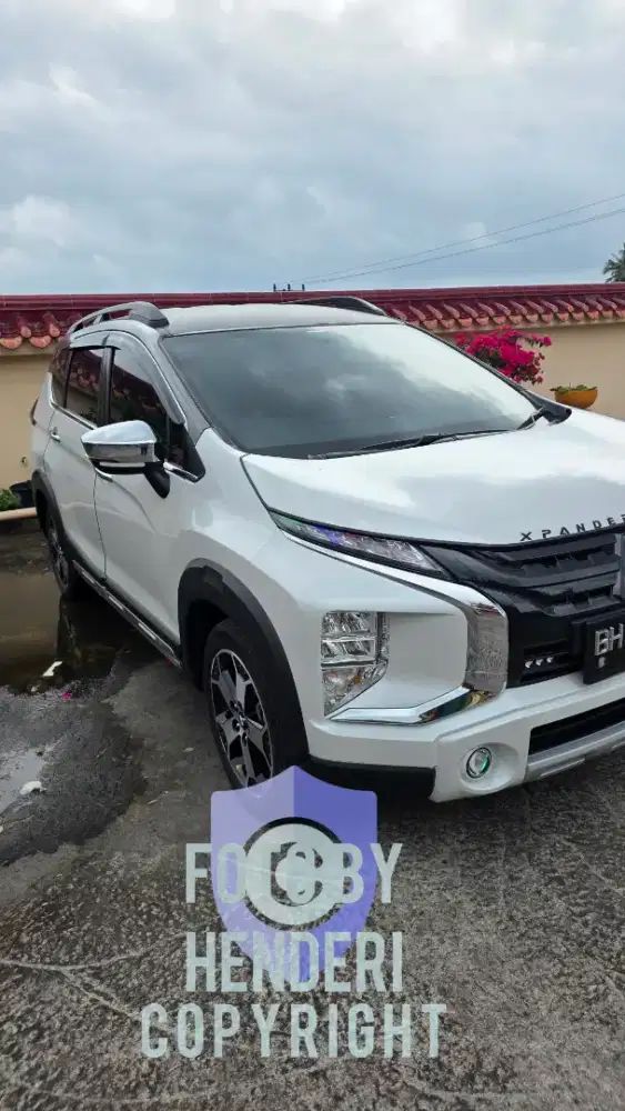 Dijual xpander cross cvt 2022 sudah facelift