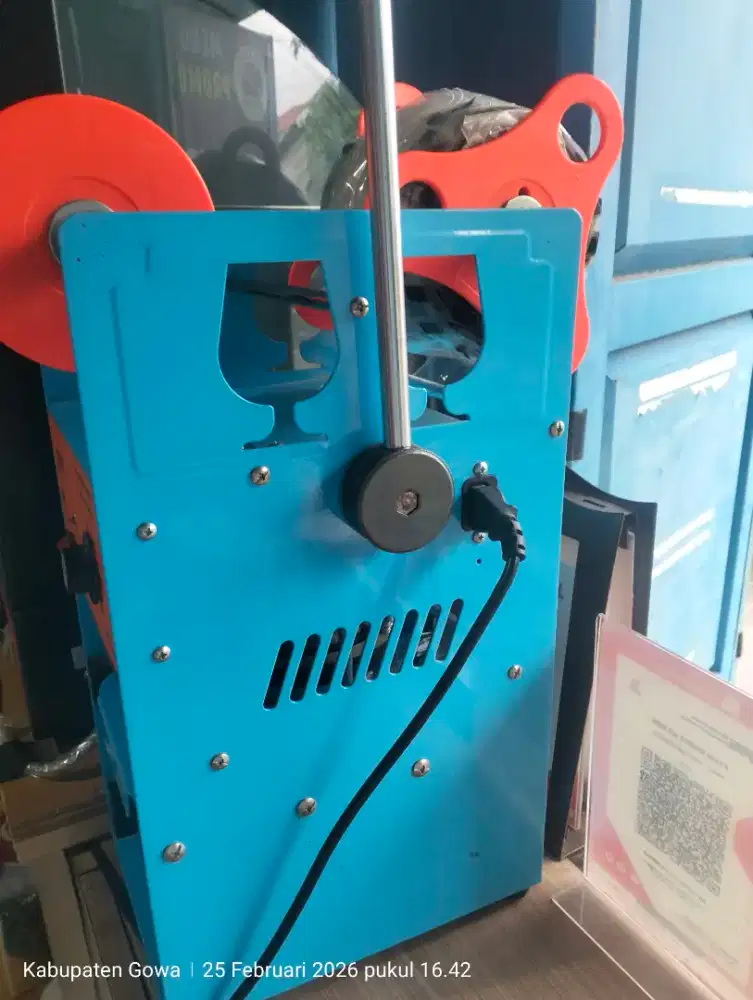 Mesin Press cup plastik