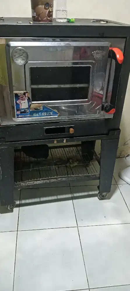Panggangan kue api atas bawah