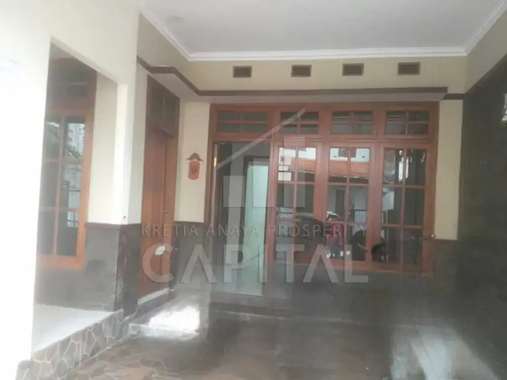 RUMAH TINGGAL DI PUSAT KOTA BANDUNG DEKAT DENGAN FASILITAS UMUM