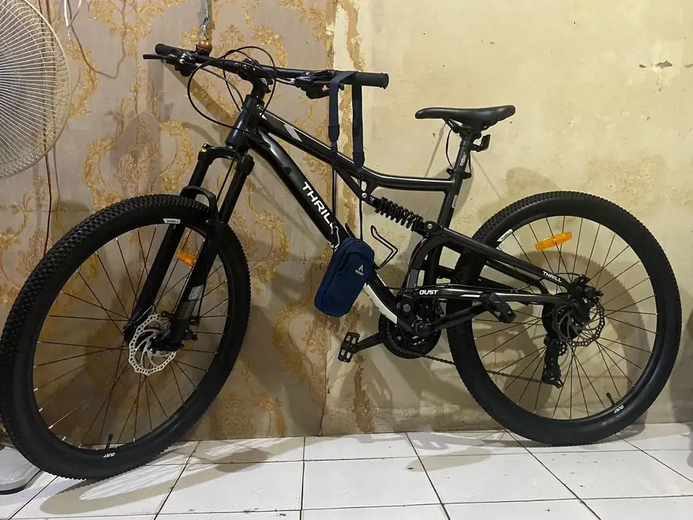 Sepeda thrill oust 3.0