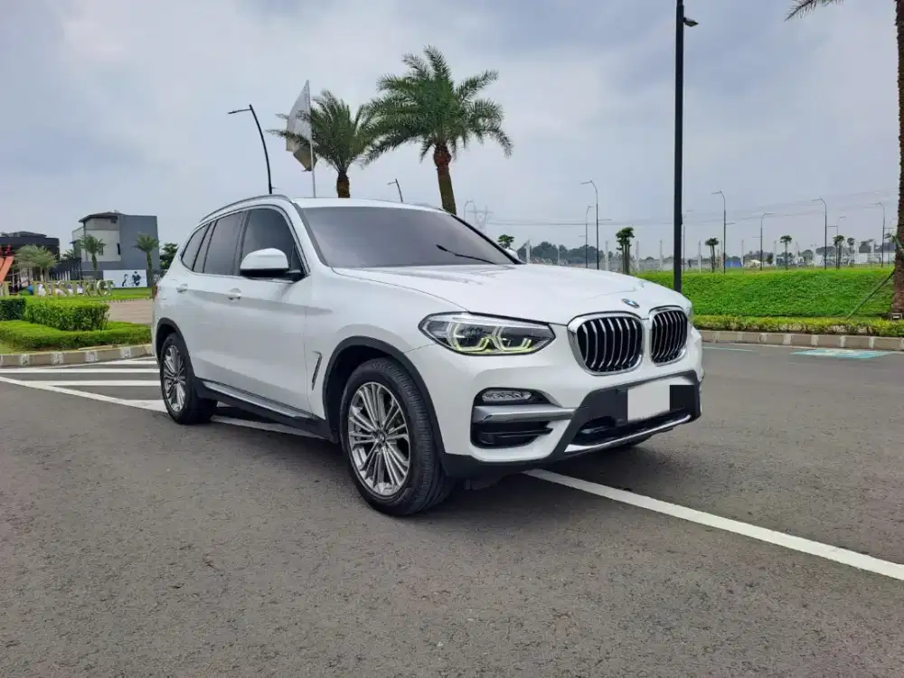 BMW X3 XDrive 20i Luxury 2018 SUV
For sale low odo 20rb KM
