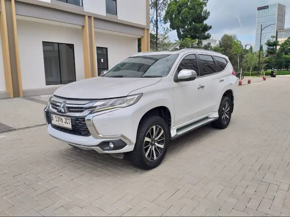 Pajero Sport Dakar 4x4 Diesel AT 2019 Pajak Panjang Mulus Siap Pakai