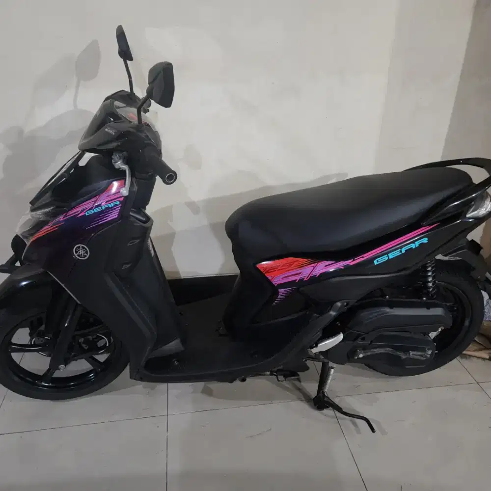 Gear 125 hitam 2024 gbm