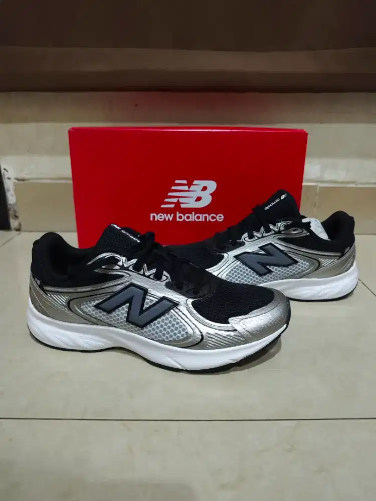 Sepatu New Balance AMAS Mens Running Sneakers