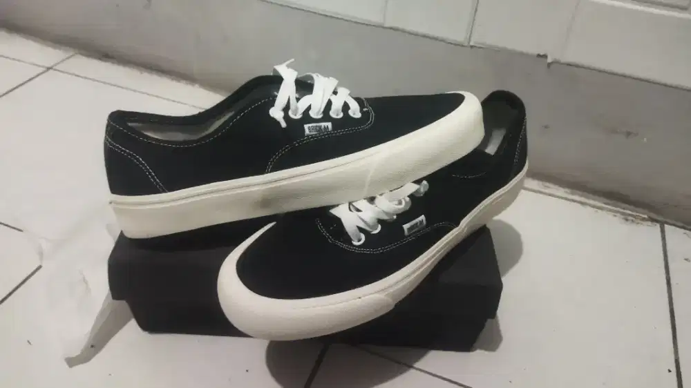 Sepatu BRICK M casual