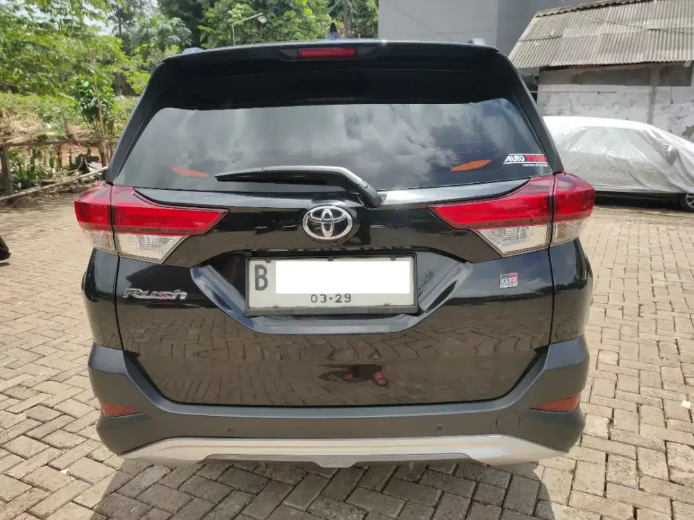 Dijual Toyota Rush 1.5 GR Sport AT Hitam 2024