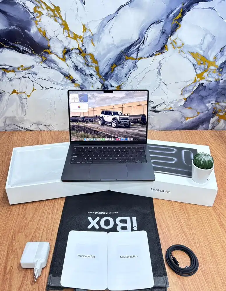 MacBook Pro Retina M4 13 2024, Unit cuma di unboxing