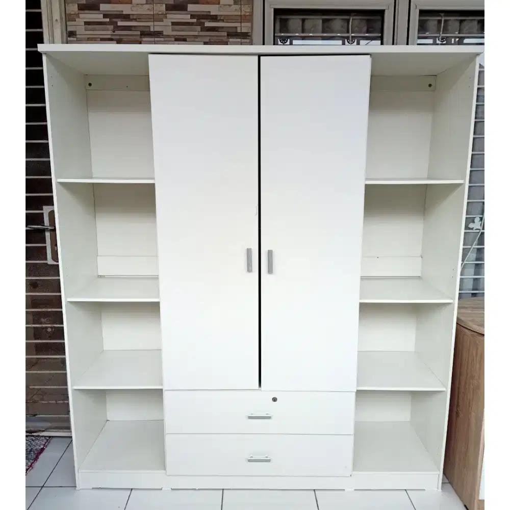 LEMARI PAKAIAN PANJANG 160