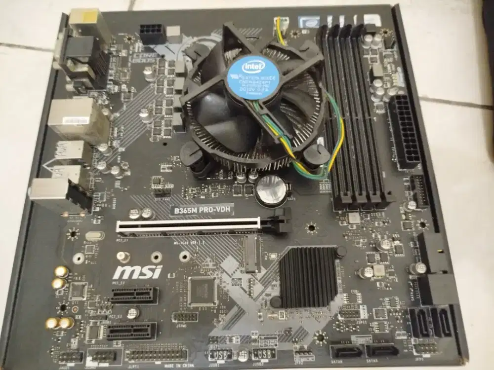 Procie I5 9400f + mobo 365m Surabaya