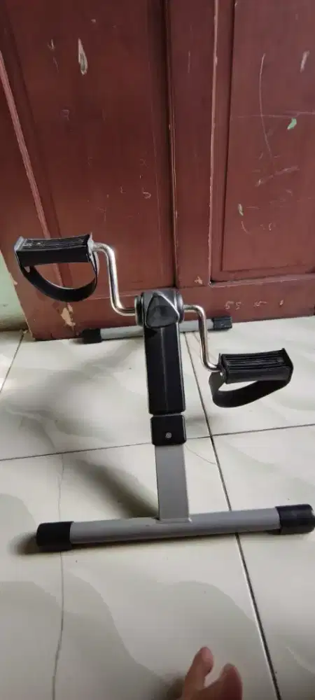 Pedal Exerciser - No Brand