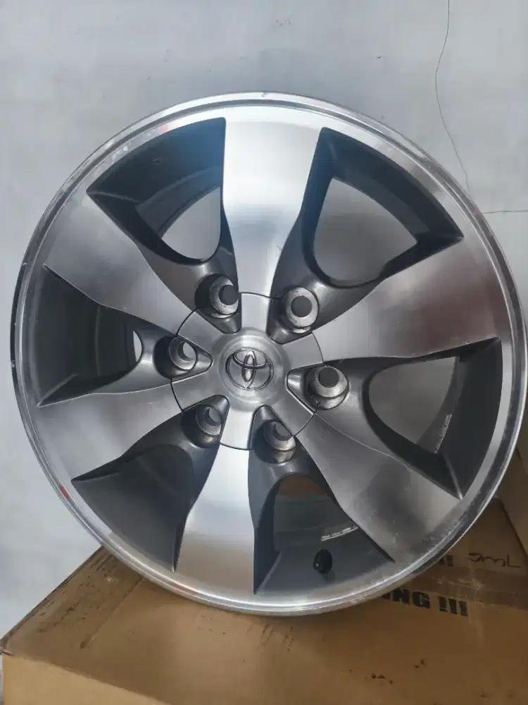 Velg oem fortuner