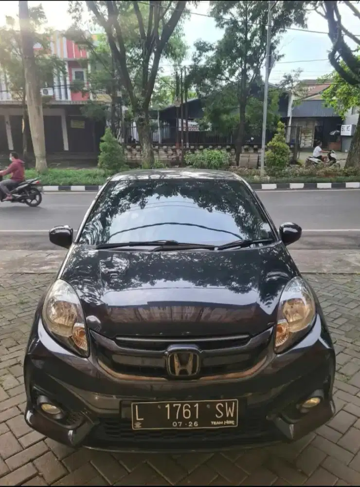 Brio E 2016 hitam plat L