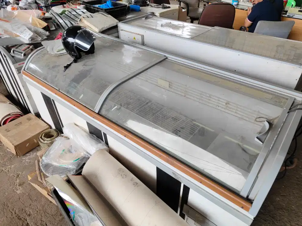 freezer aht 700 liter sleding kaca