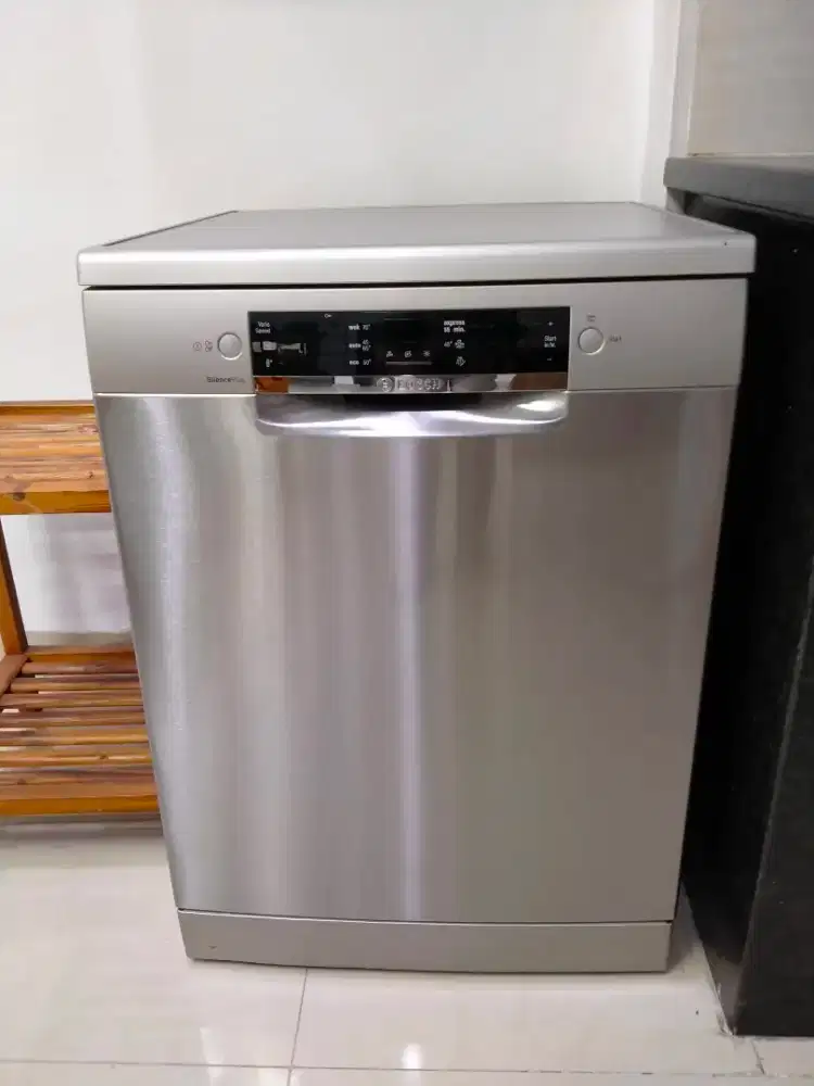 Mesin cuci piring merk Bosch