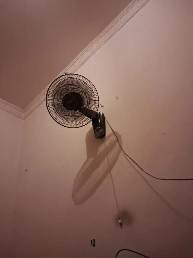 Kipas Angin Cosmos 12inch