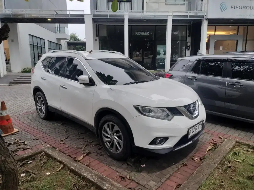 Xtrail 2.5 tahun 2015