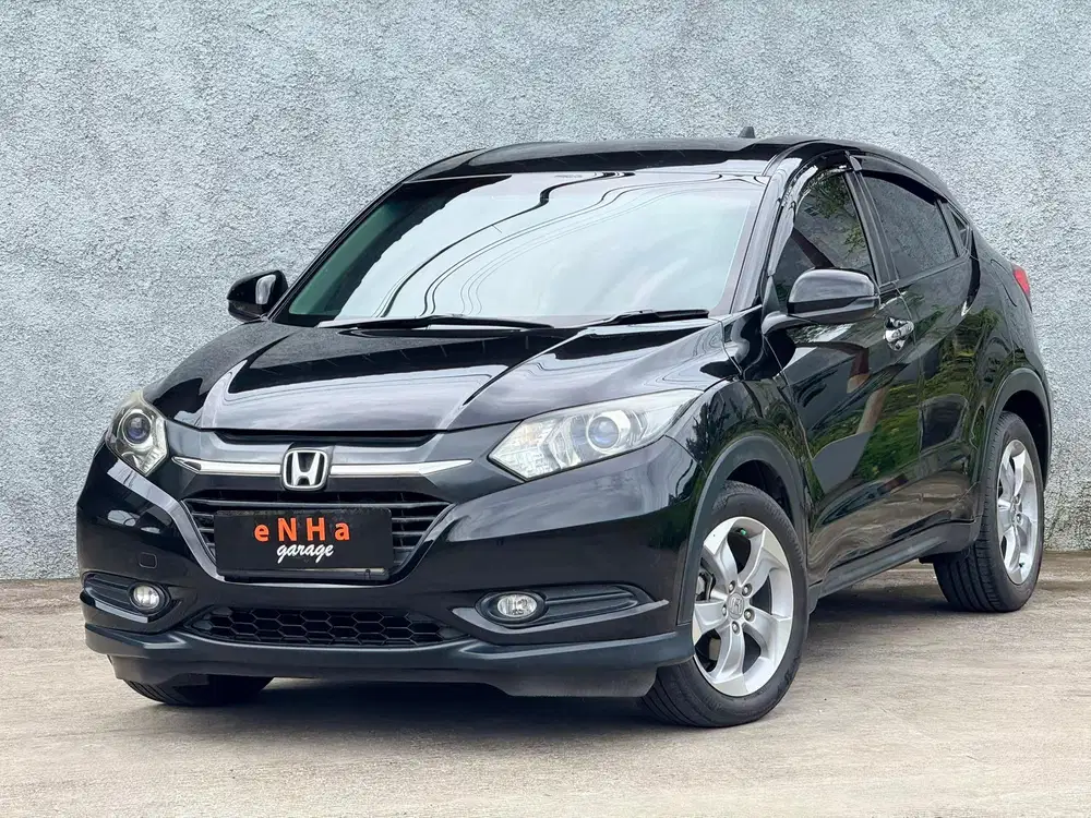 Tgn Pertama.. HRV E .1.5 CVT A/T 2018.. eNHa garage Semarang..