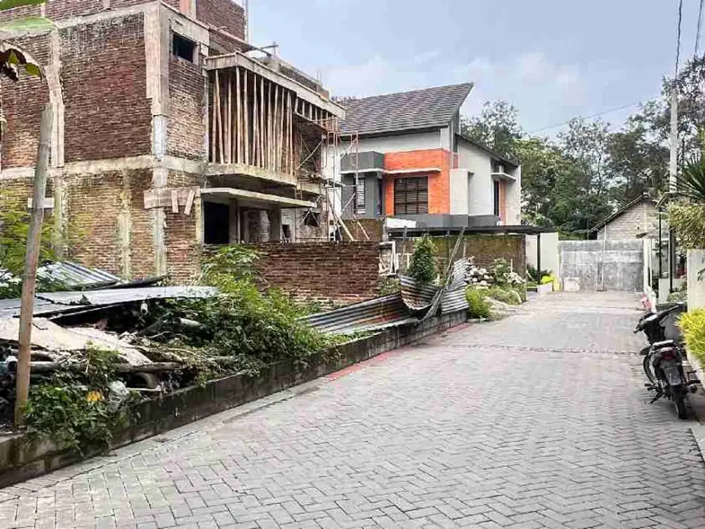 DIJUAL TANAH STRATEGIS DALAM PERUMAHAN TIMUR PASAR GENTAN JAKAL KM 10