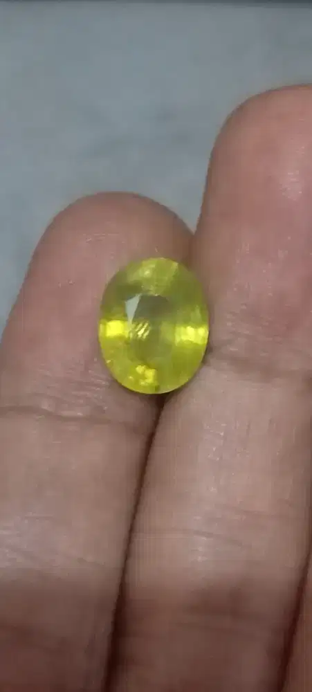 Natural Sphene Titanite 6 ct