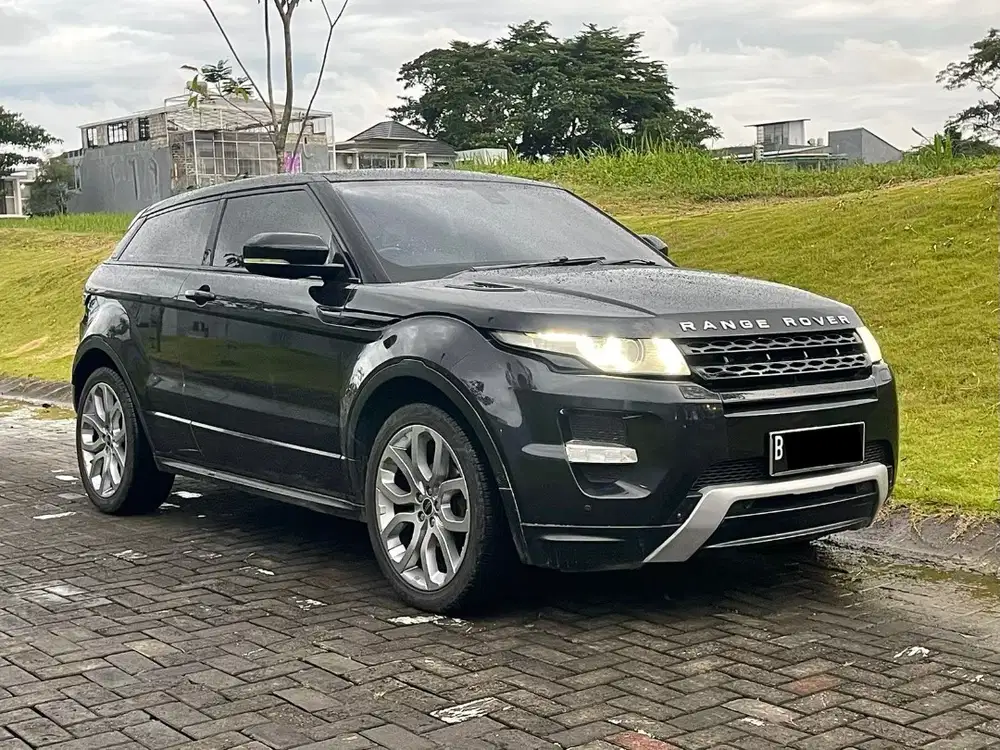 Range Rover Evoque Coupe 2.0 Matic 2011 Hitam Plat B