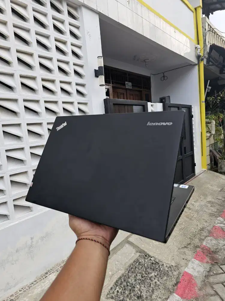 Lenovo thinkpad T440 core i5 gen 4