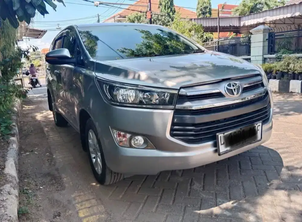 Toyota Innova Reborn G bensin matic silver  2019