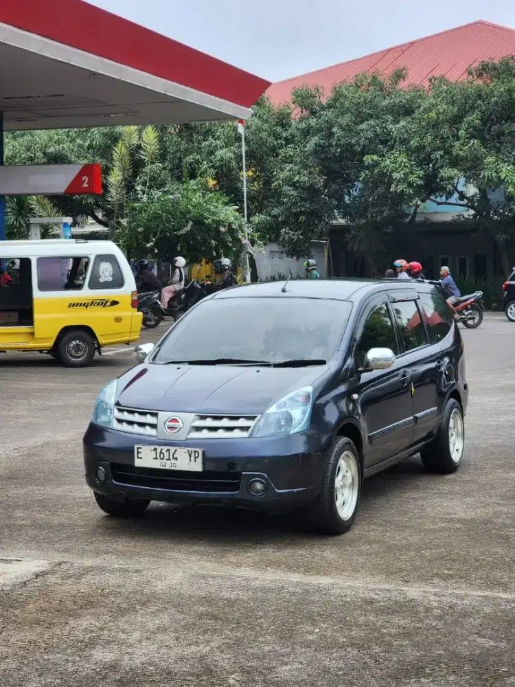 Nissan Grand Livina XV 2009 Manual