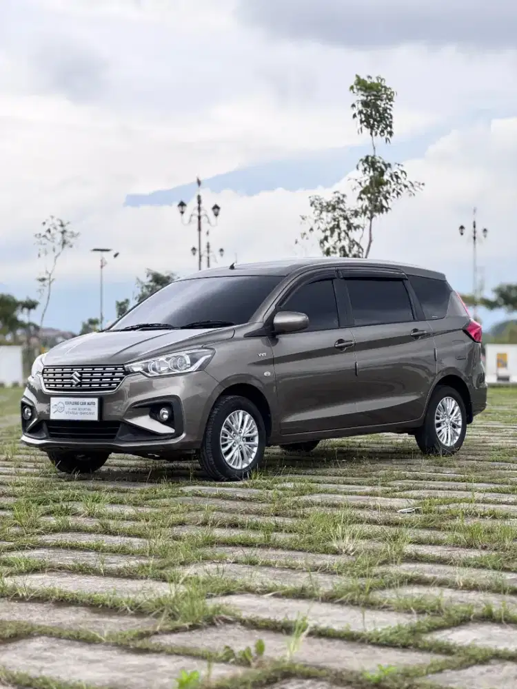 Ertiga GL AT 2021 plat R