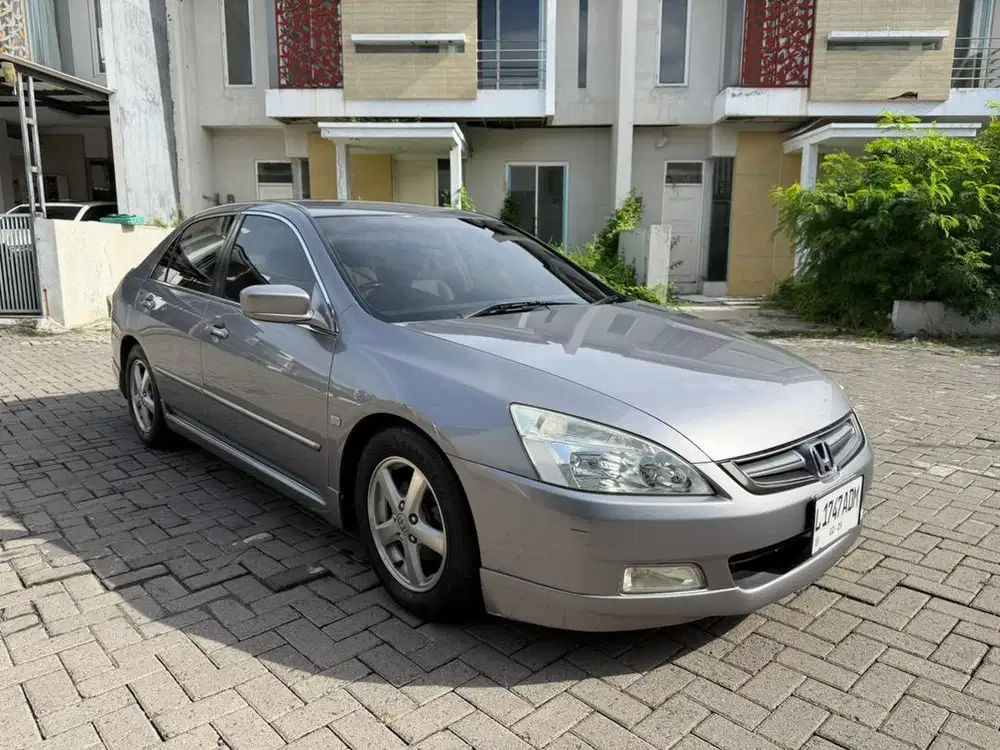 Antik Honda Accord cm5 2004 vtiL