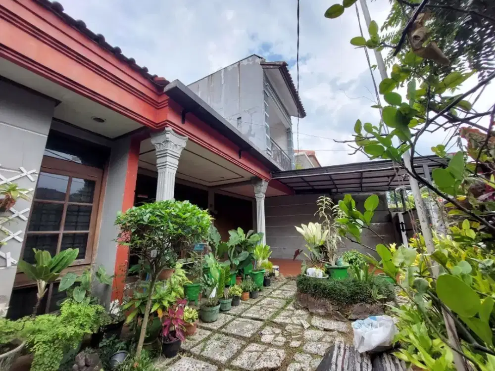 *Turun Harga* Dijual Rumah Strategis Tengah Kota TURANGGA akses jalan lebar