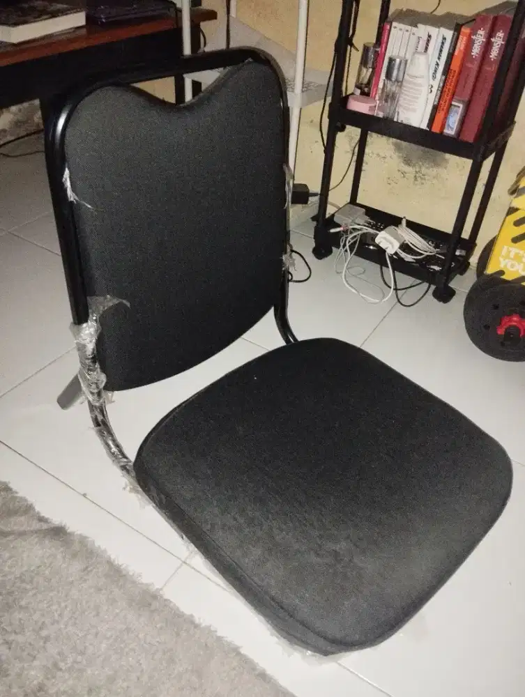 Kursi Lesehan masih mulus