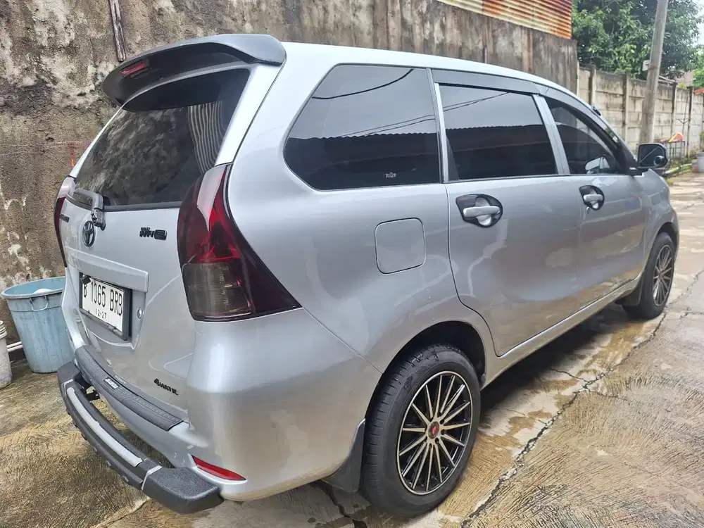Toyota Avanza 2012 Bensin