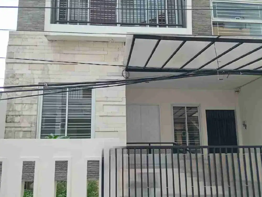 Dijual Cepat Rumah Bagus Desain Arsitek sendiri