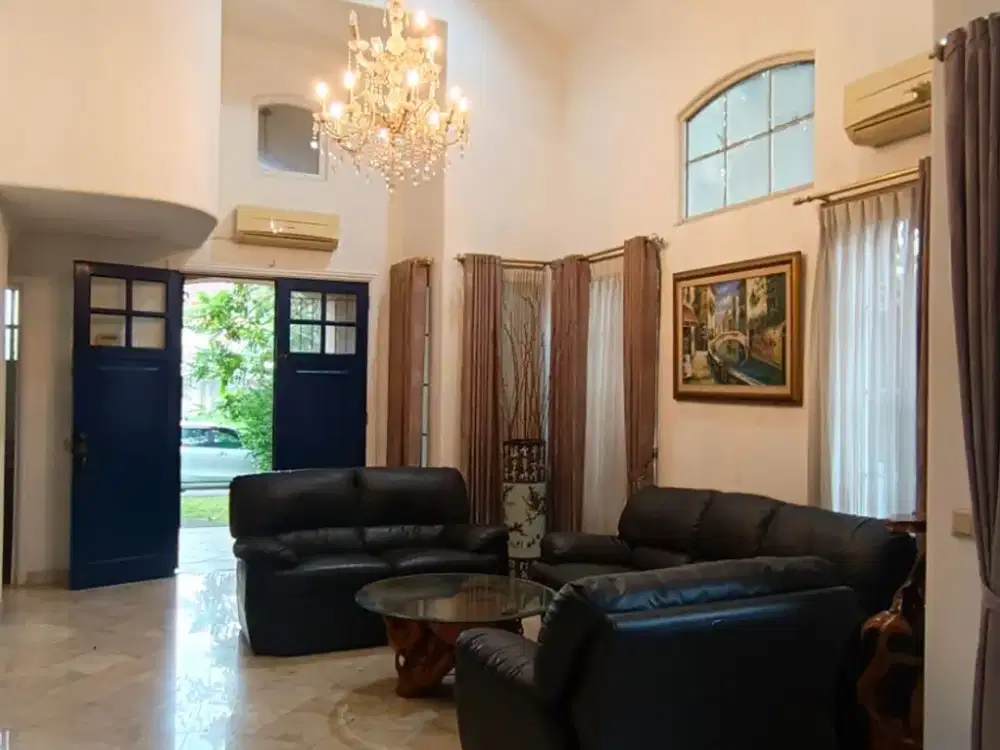 Disewa Rumah Taman Mediteranian  Lippo Karawaci Central