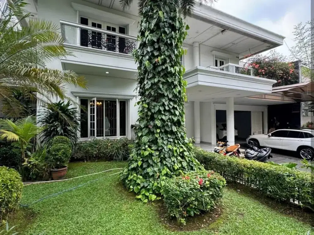 Elegant Classic Home With Lush Garden & Grand Marble Interiors