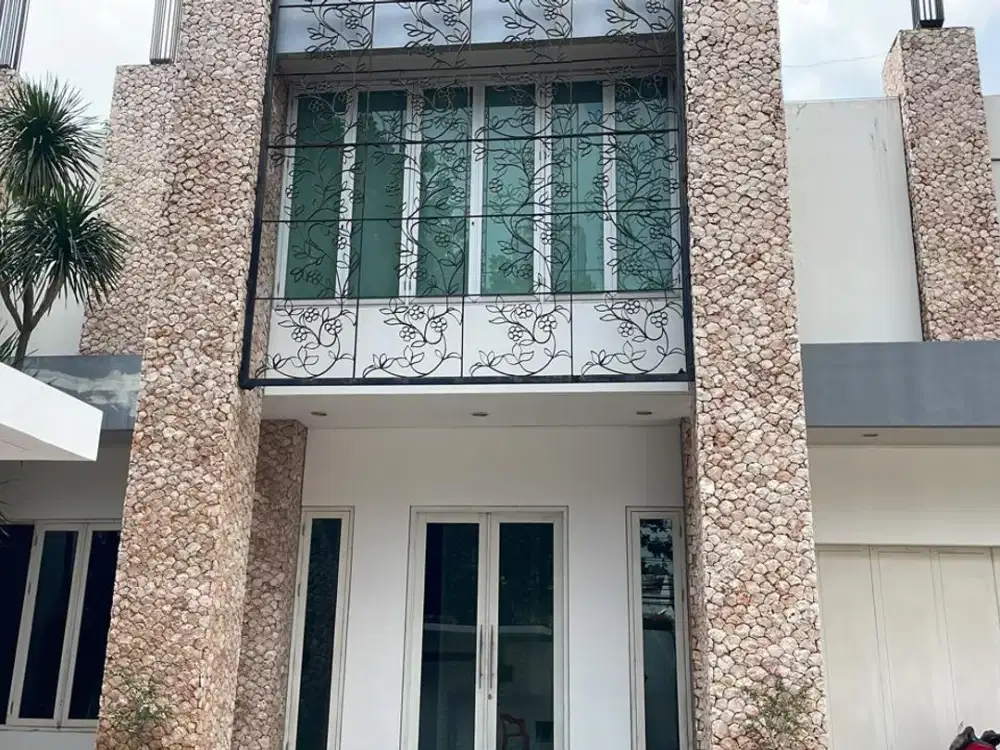 Rumah Menteng , Golongan C, Tanah Kotak, Jarang Ada