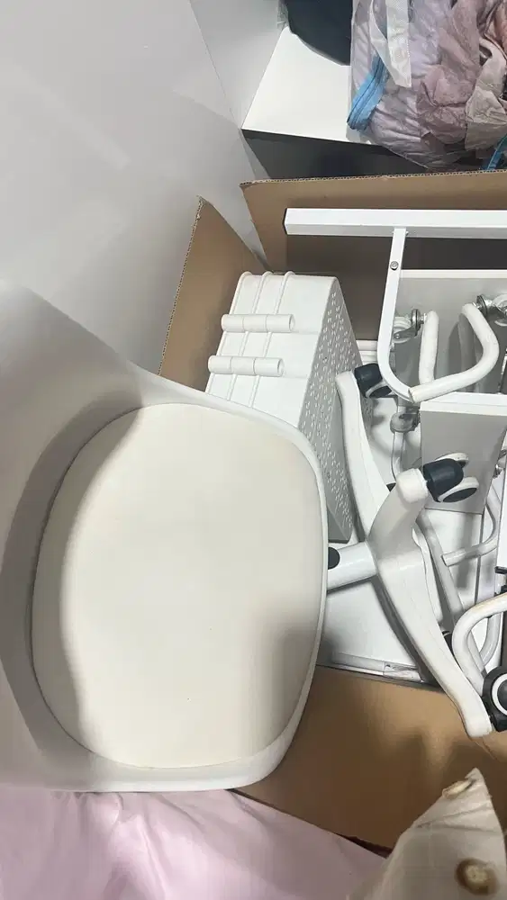 SET PERLENGKAPAN KOS – Meja + Kursi + Rak Organizer (Bongkar Psg)