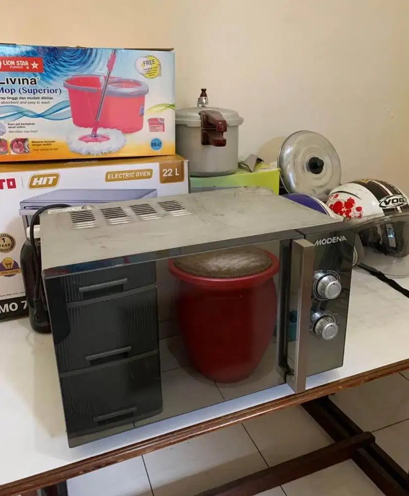 MICROWAVE MODENA MK2203