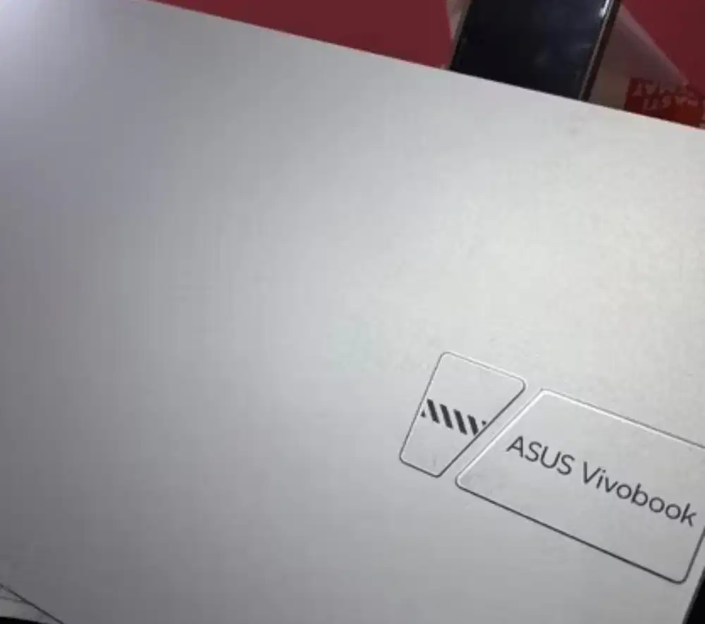 ASUS Vivobook 14 1404VA i3 Gen 12 RAM 8GB SSD 512GB Mulus Like New