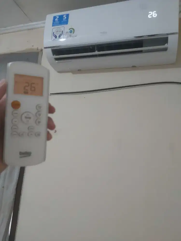 Jual murah AC BEKO 1/2 PK SPT FOTO INDOOR+OUTDOOR,NORMAL DINGIN NYESS