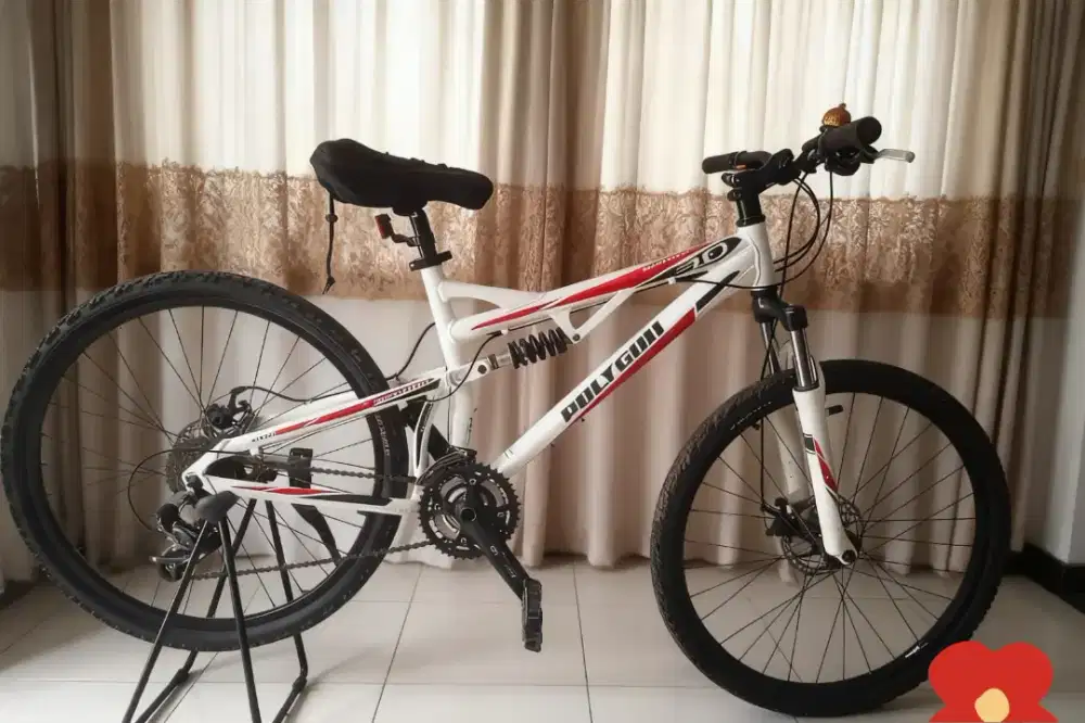 Sepeda gunung MTB polygon Broadway 3 like new