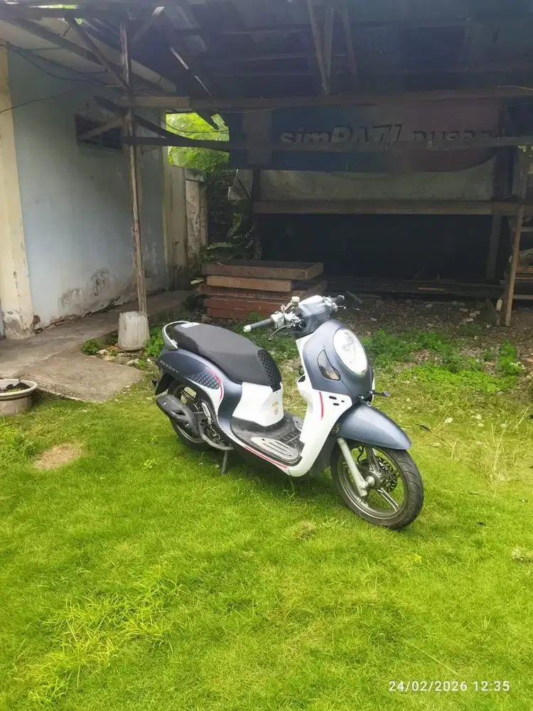 Scoopy Stylish 2024 putih biru SS lengkap
