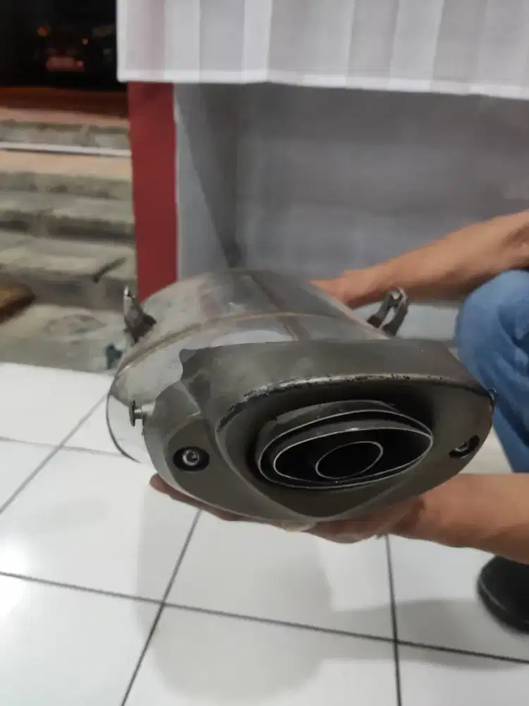 Knalpot motor besar