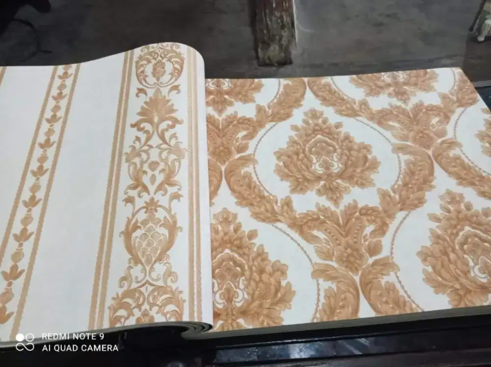 Wallpaper dinding premium