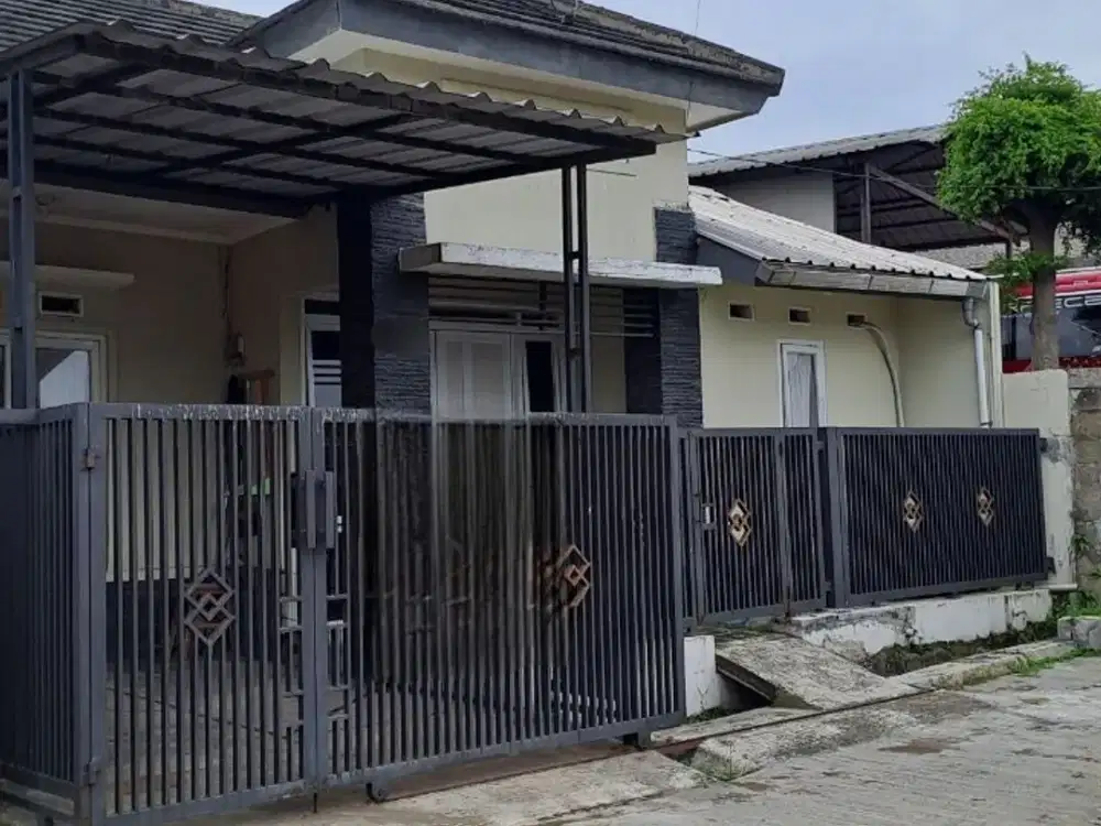 Rumah 2lnt Komp Permata Buah Batu . Strategis